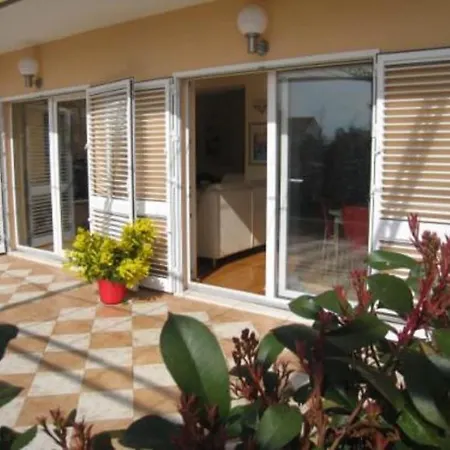 Iva Apartmán Orebić